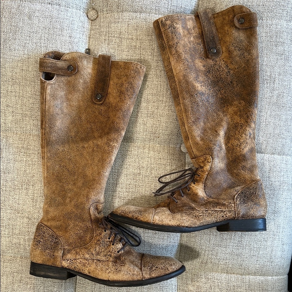 BORN CROWN GILMORE DISTRESSED LEATHER TALL RIDING EQUESTRIAN BOOTS SIZE 10